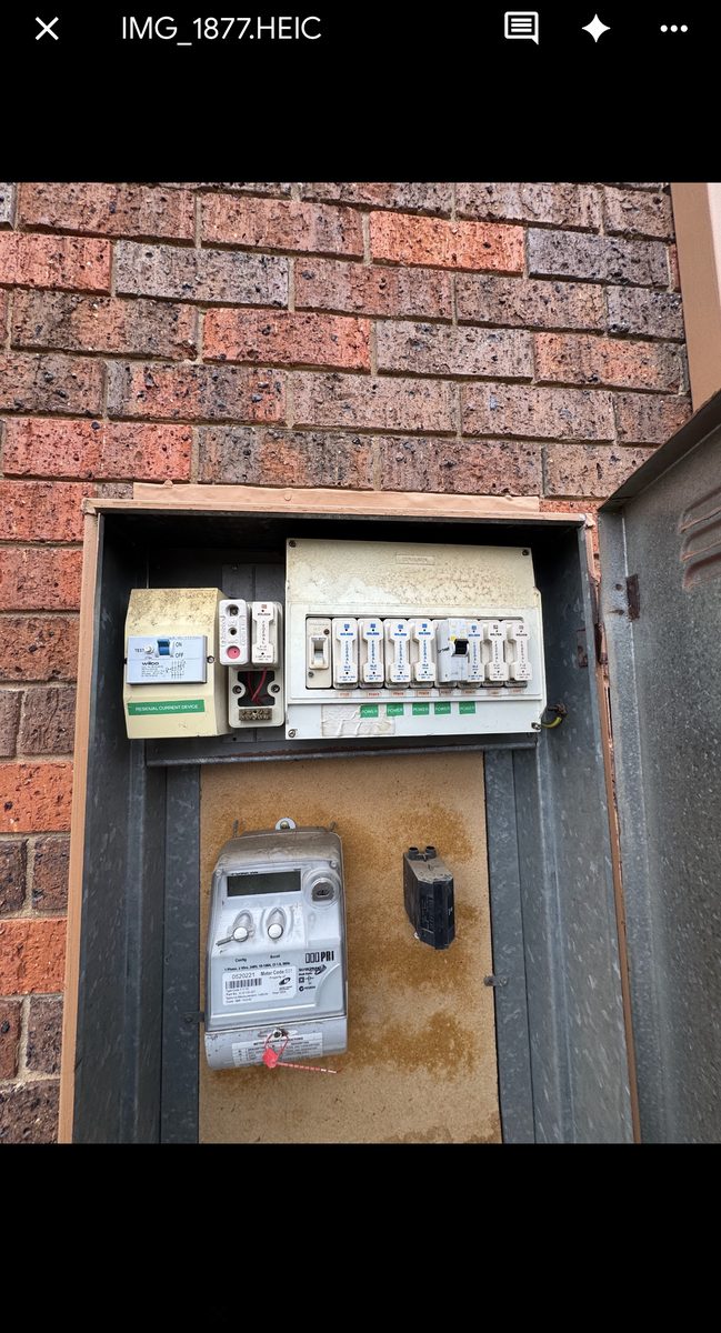 Old ceramic fuse board before switchboard upgrade